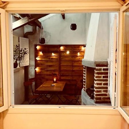 Appartement Charmant Hypercentre Avec Patio Prive Et Parking Orleans Bagian luar foto